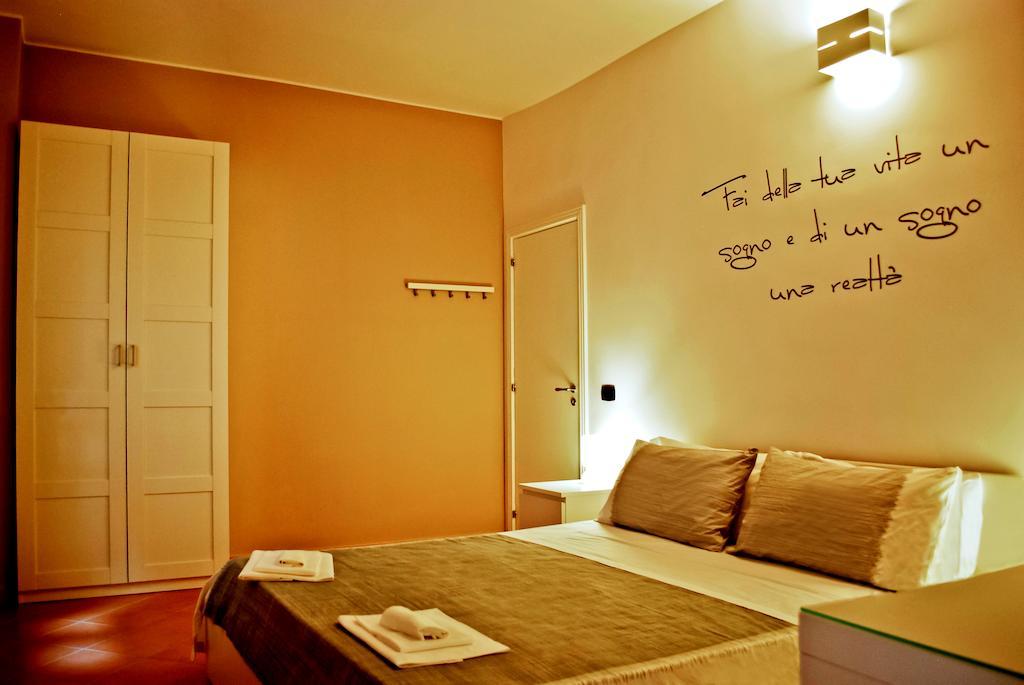 Bed And Breakfast Charming House Barletta Room photo